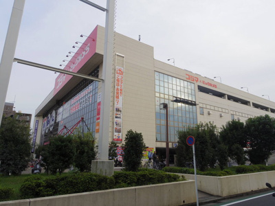 コジマ×ビックカメラ 梶ヶ谷店まで250ｍ