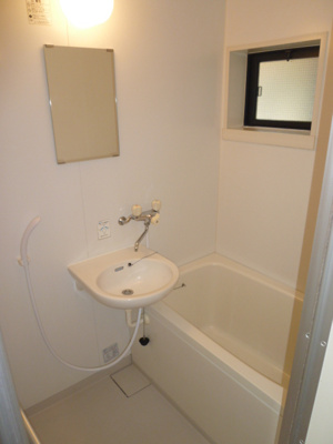 浴室に窓あります