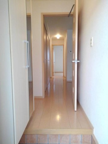 シェーン・ドルフⅠの玄関|落ち着いた玄関です