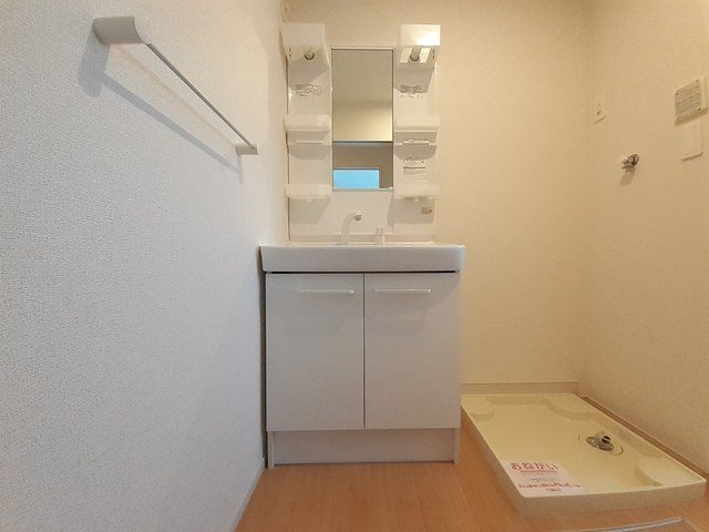 サニーⅢの洗面所|スペースが確保できる洗面所です