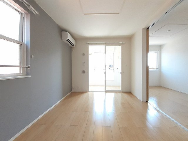 サニーⅢの居間・リビング|ゆったり過ごせるリビングです