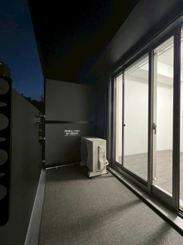 プレサンス太閤通駅前デュプル　名古屋市賃貸　仲介手数料無料のバルコニー