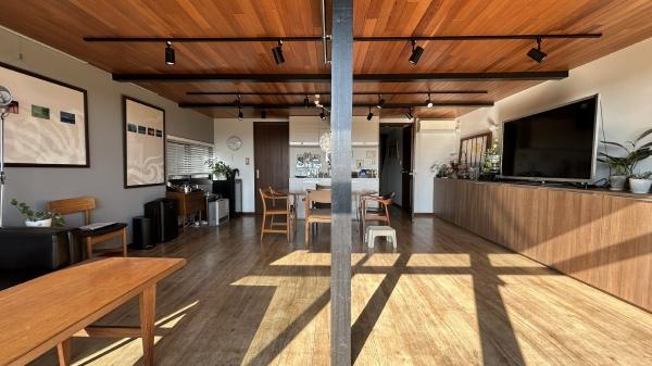 世田谷区鎌田２丁目の中古一戸建の居間・リビング|25.5帖の広々としたリビング！
