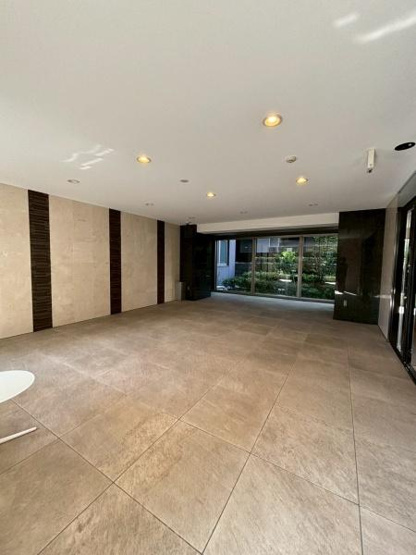 【エントランス】 | N-stage獨協大学前