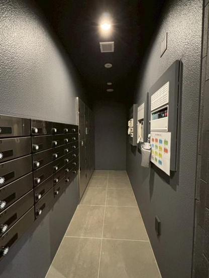 【その他共用部分】 | Ｅｖｅｒｇａｒｄｅｎ | 集合ポスト・宅配ボックス