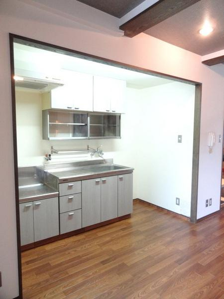 エスポワール千島の居間・リビング|キッチン周辺