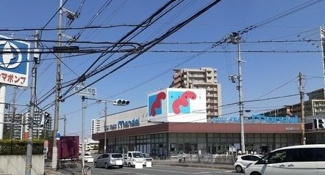 【周辺】 | チェリ－ブロッサム | 万代様まで400m