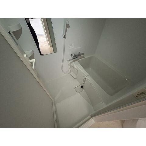 【浴室】 | ジュリー・ムーⅢ