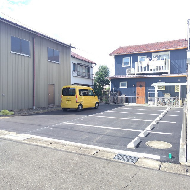 岐阜市本荘中ノ町７丁目の駐車場