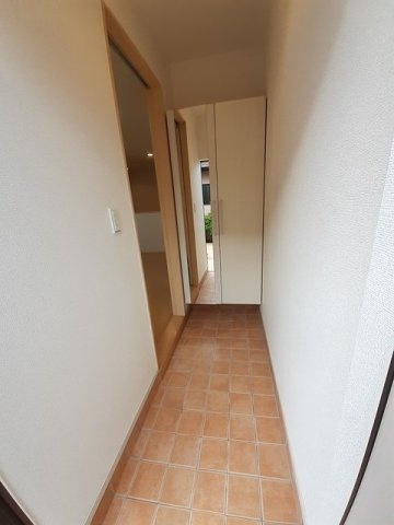 メゾン　ソラリエの玄関