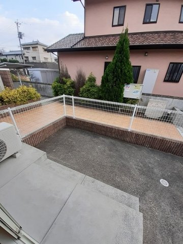 メゾン　ソラリエの庭