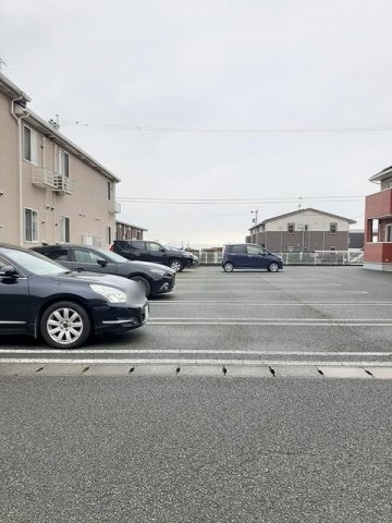 Ｇｒｅｅｎ・Ｇｒａｓｓ　Ⅲの駐車場