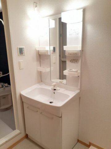 Ｇｒｅｅｎ・Ｇｒａｓｓ　Ⅲの洗面所