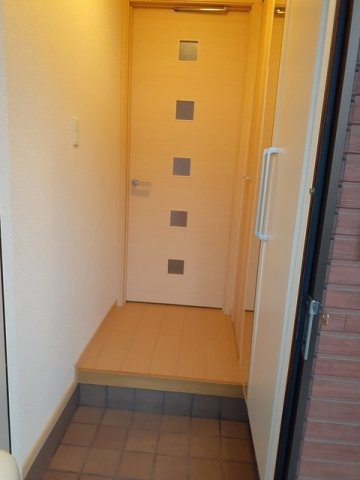 Ｇｒｅｅｎ・Ｇｒａｓｓ　Ⅲの玄関