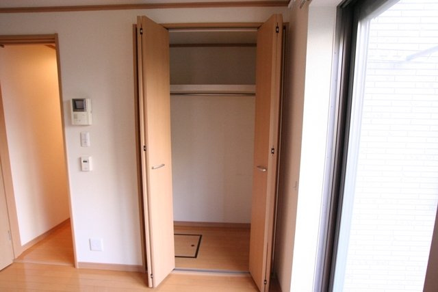 世田谷区東玉川２丁目のアパートの収納