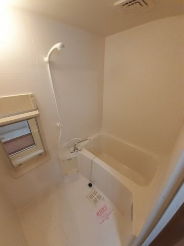 ジュネス清水の浴室