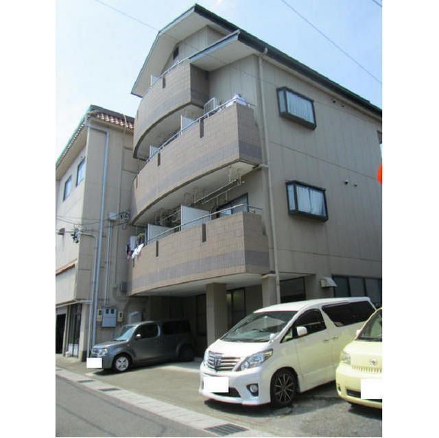 リバーサイドアリージェンスの外観