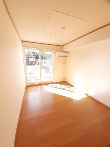 サニーハイツＡの居間・リビング