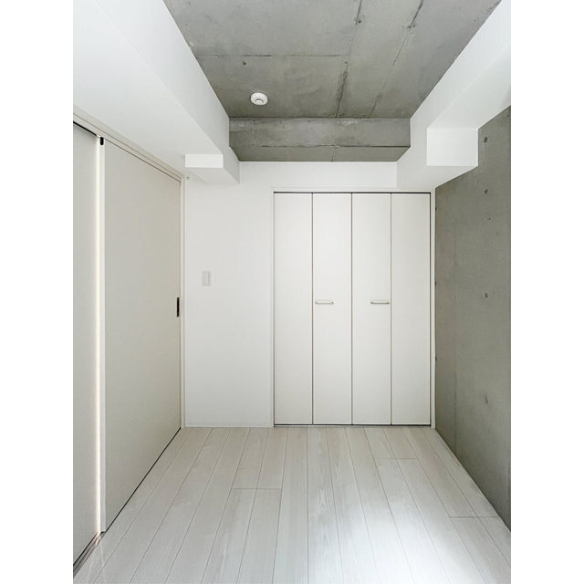 ファーヴァルハネダ　ウエストの内装