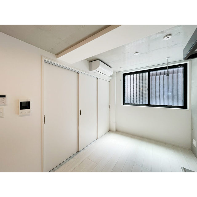 ファーヴァルハネダ　ウエストの内装