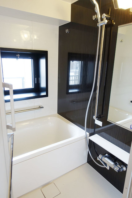 パークアクシス南青山七丁目の浴室|※写真は同タイプ住戸です。