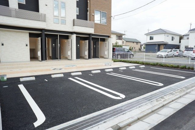 エスポワールⅡの駐車場