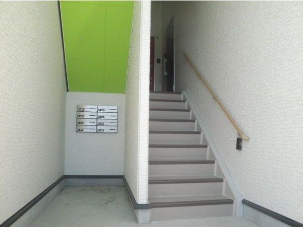 ヒューマンスクエア大館町のエントランス