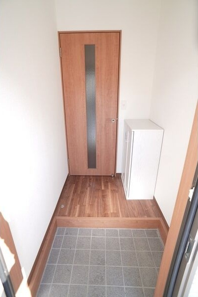 レジェルマン三本柳の玄関