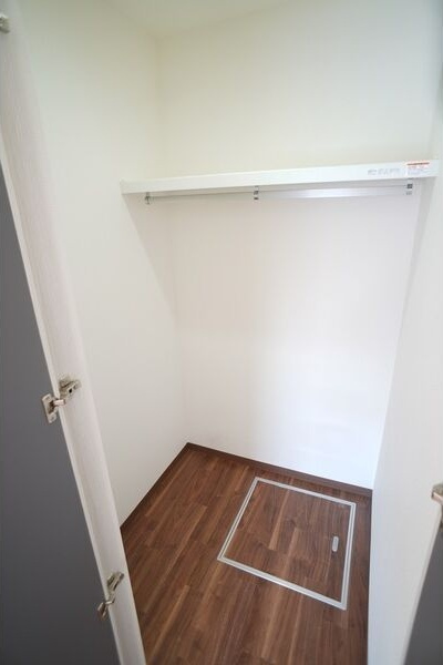 レジェルマン三本柳の収納