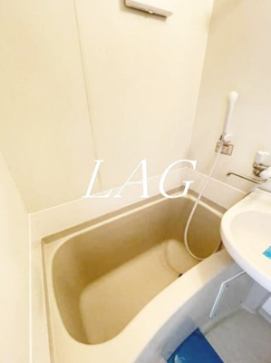 【浴室】 | メゾン・ド・ネージュ | お風呂です。