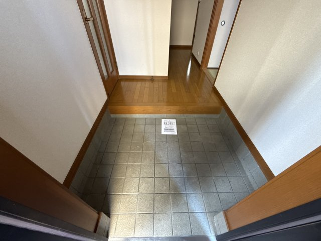 西庄戸建の玄関