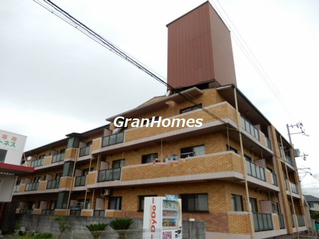 姫路市飾磨区加茂東の賃貸マンションの外観