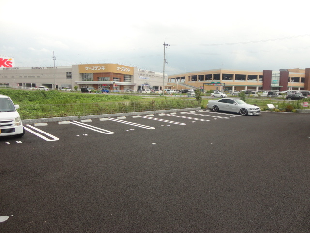 SeiriosAの駐車場