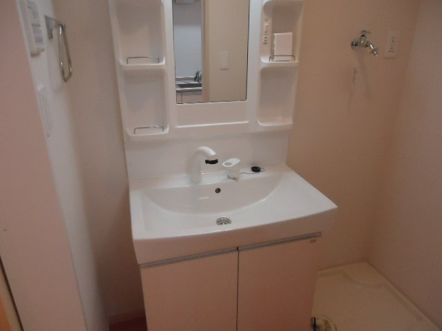 グランピュア　Ｃｏｃｏ　Ⅱの独立洗面台|洗髪洗面化粧台