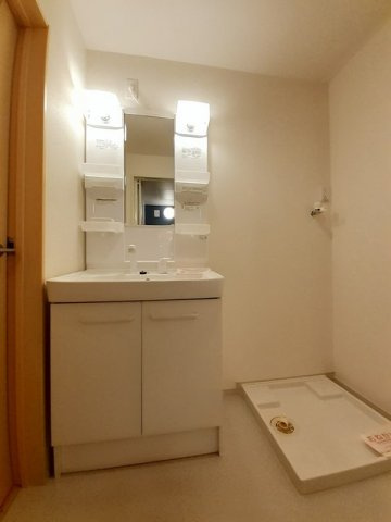 エレガンテ　プレッソⅡＡ棟の洗面所