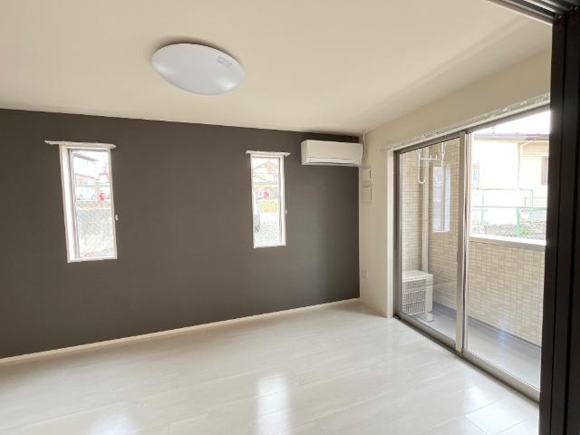 ル・シェヌの洋室|リビング