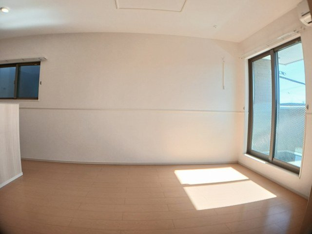 フローラルコートＡの居間・リビング|ゆったり過ごせる居間です