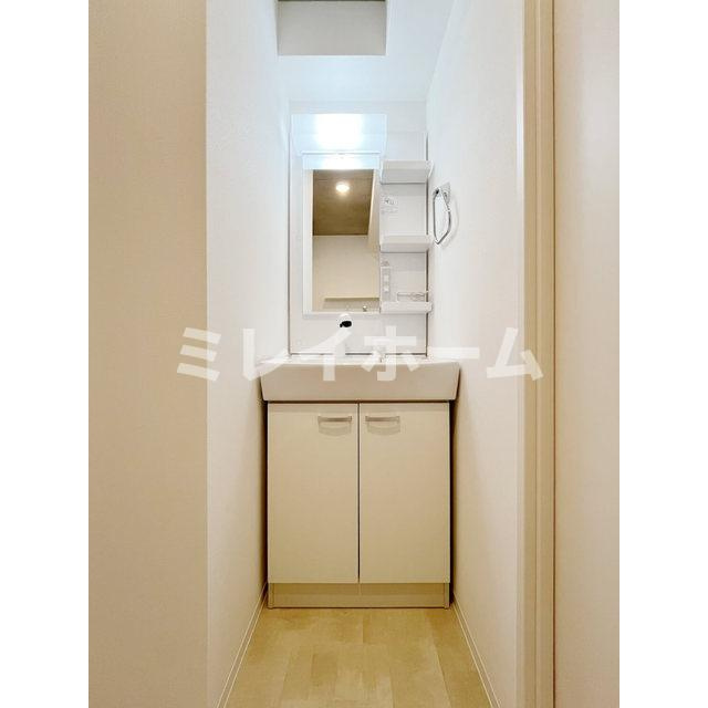 ファーヴァルハネダウエストの独立洗面台