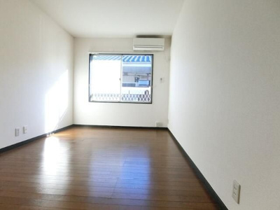 【居間・リビング】 | ヒルサイドＢ棟-緑ヶ丘2丁目-