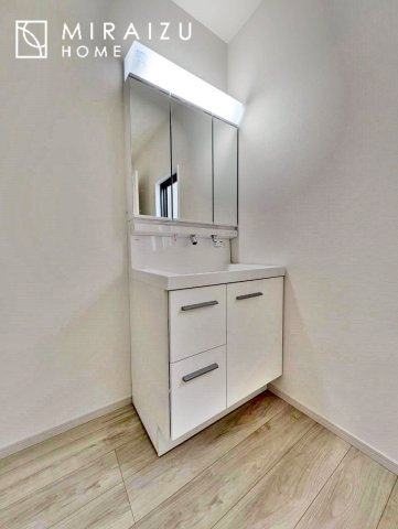 【前面道路含む現地写真】 | 平日・休日問わず、いつでもご見学が出来ます♪☆実際に見て、触れて感じる安心のお住まい探しを体験して下さい♪☆物件情報だけでなく、地域の特色などなどエリア情報もお伝え出来たら嬉しいです♪
