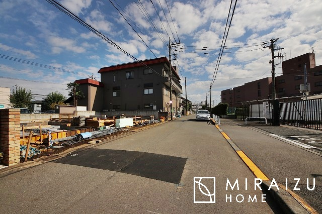 【周辺】 | 前面道路☆運転が不安な方も安心な前面道路、きちんと幅員のある道路は女性にも安心です。整備されている道路は気持ちも良いですね♪