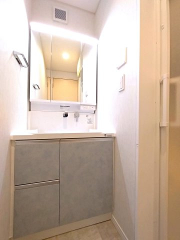 茅ヶ崎市松林一丁目戸建の独立洗面台