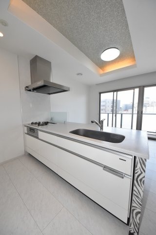 ショウエイ靭のキッチン