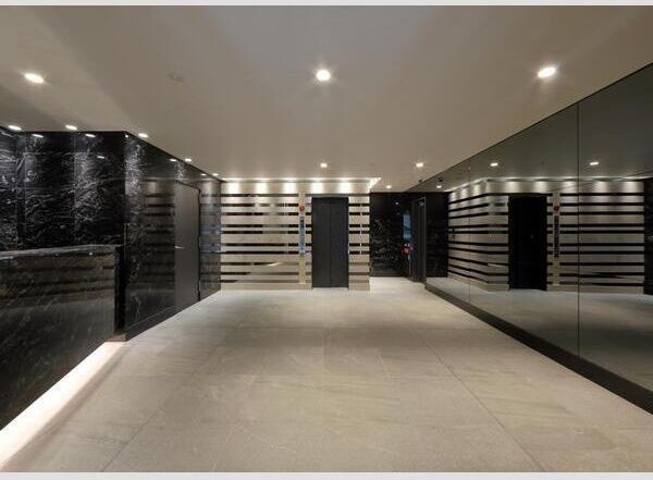 S-RESIDENCE谷町五丁目のロビー