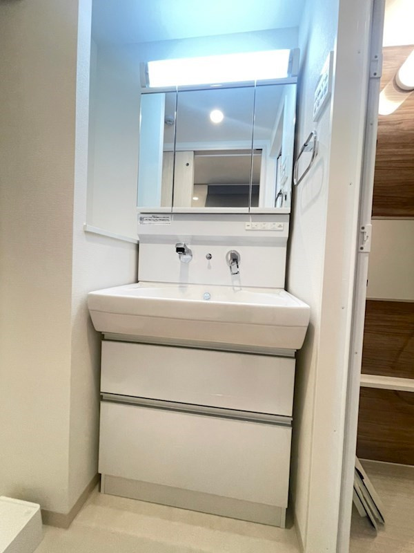 リベルタ元町通の洗面所