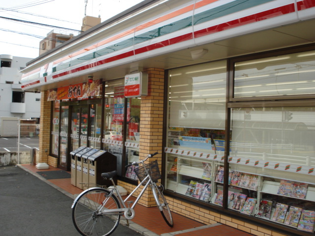 ドルチェ新道の周辺|セブンイレブン犬山薬師店まで750ｍ