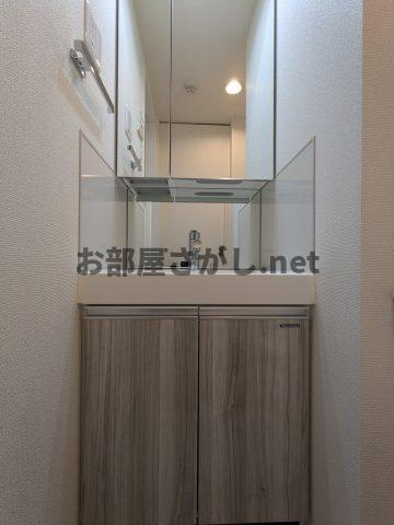 アジールコート東大井の洗面所|脱衣スペースもあります