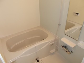 【浴室】 | ビオーラ・悠　Ｂ | きれいなお風呂です