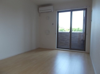 【居間・リビング】 | ビオーラ・悠　Ｂ | ゆったりとした居間です