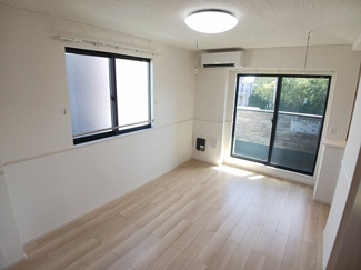 【居間・リビング】 | フォンテーヌ春日 | おしゃれな居間です